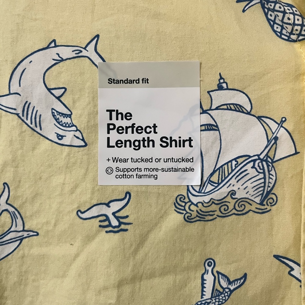 Men’s button down beachy shirt. Size M. NWT